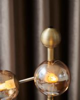 Halo Design Atom Bordlampe - Rav/Messing