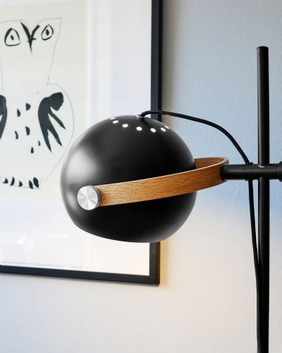 Halo Design DC Gulvlampe - 2 hoveder - Sort - Ø18