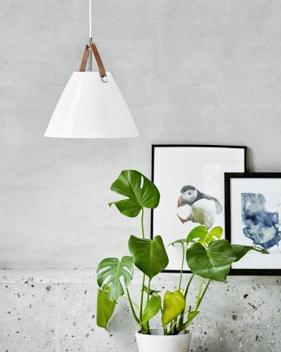 Nordlux Strap 27 - Opal m/ sort rem