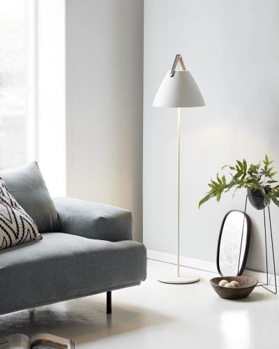 Nordlux Strap Gulvlampe - Hvid m/ brun rem