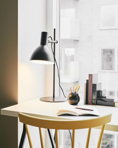 Halo Design Baltimore Bordlampe - Sort
