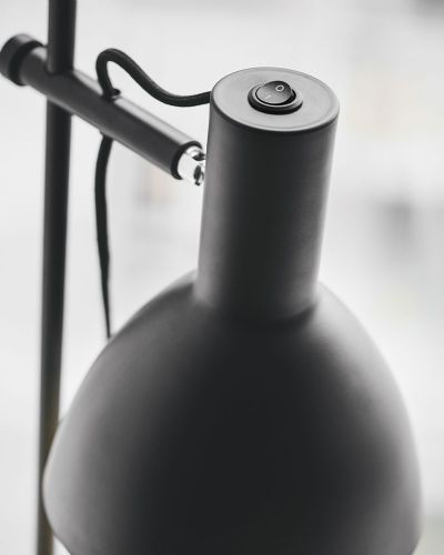 Halo Design Baltimore Gulvlampe -  1 Arm - Sort