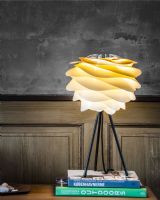 Umage Carmina Mini - Sahara Gul m/ sort Tripod Table